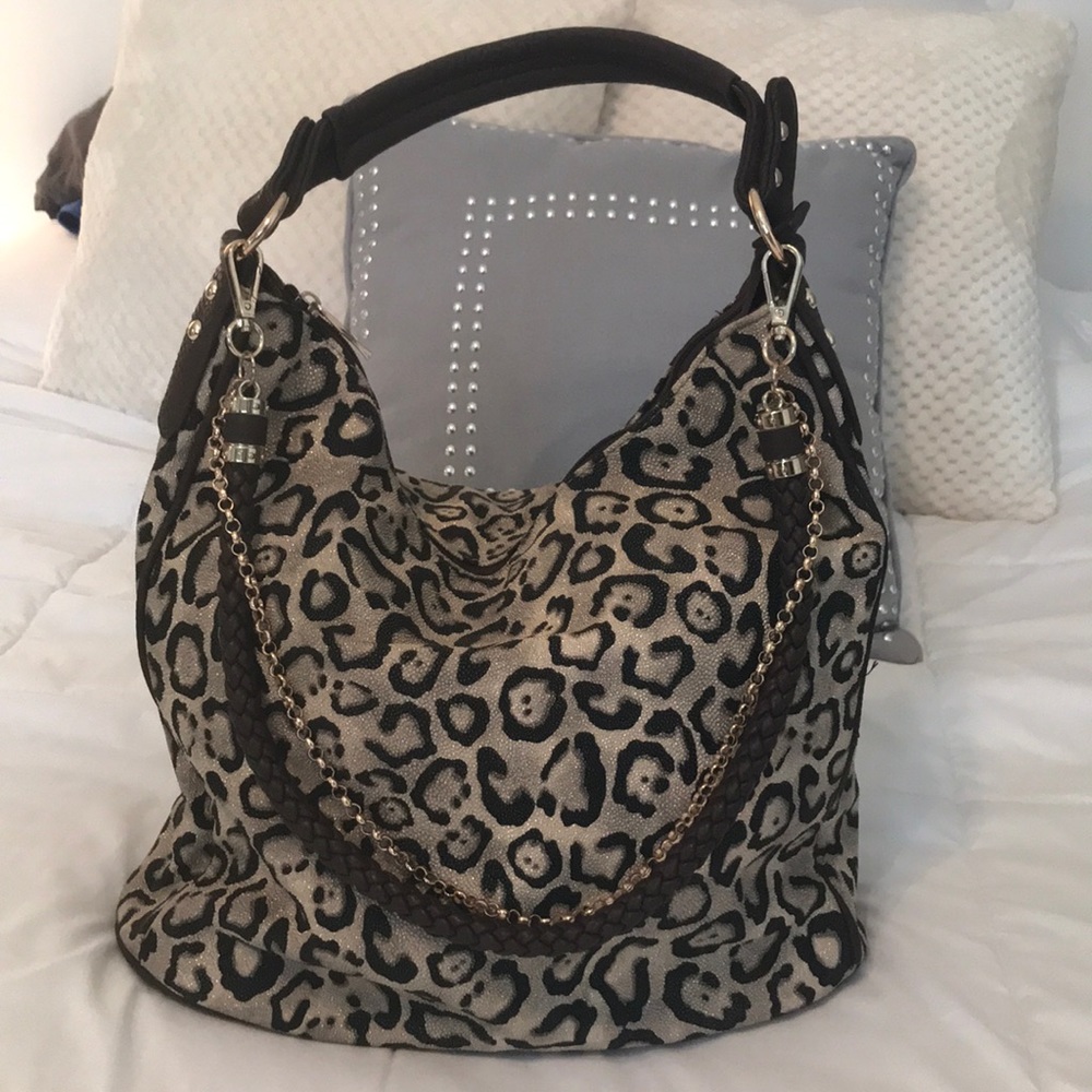 Leopard purse